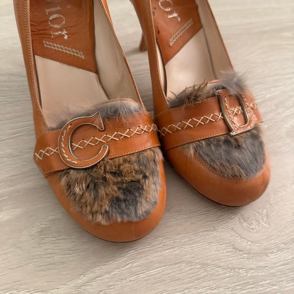 Dior brown fur logo heels - Picture 2 of 5